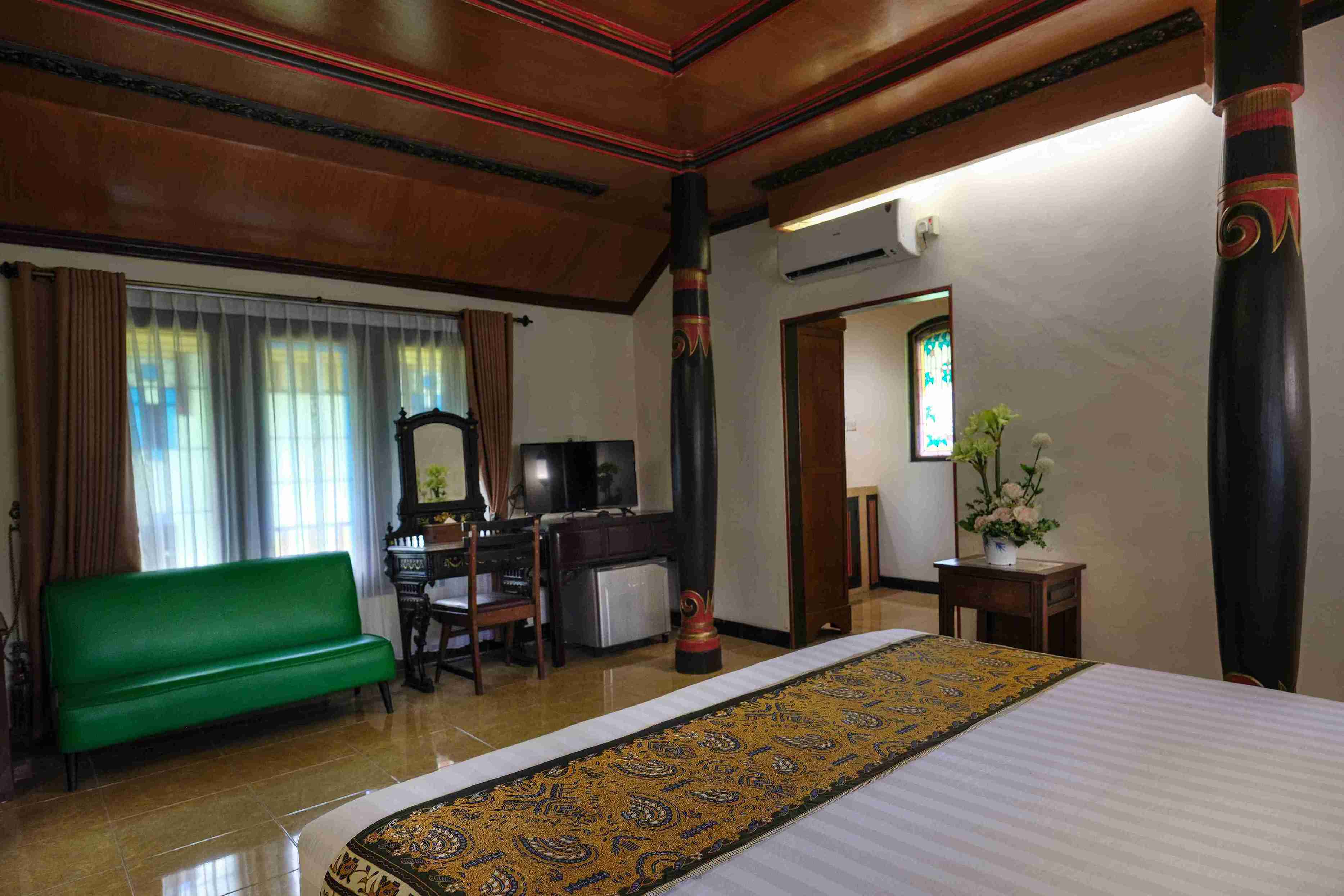 Rumah Lombok Villa - Two-Story Traditional Exterior
