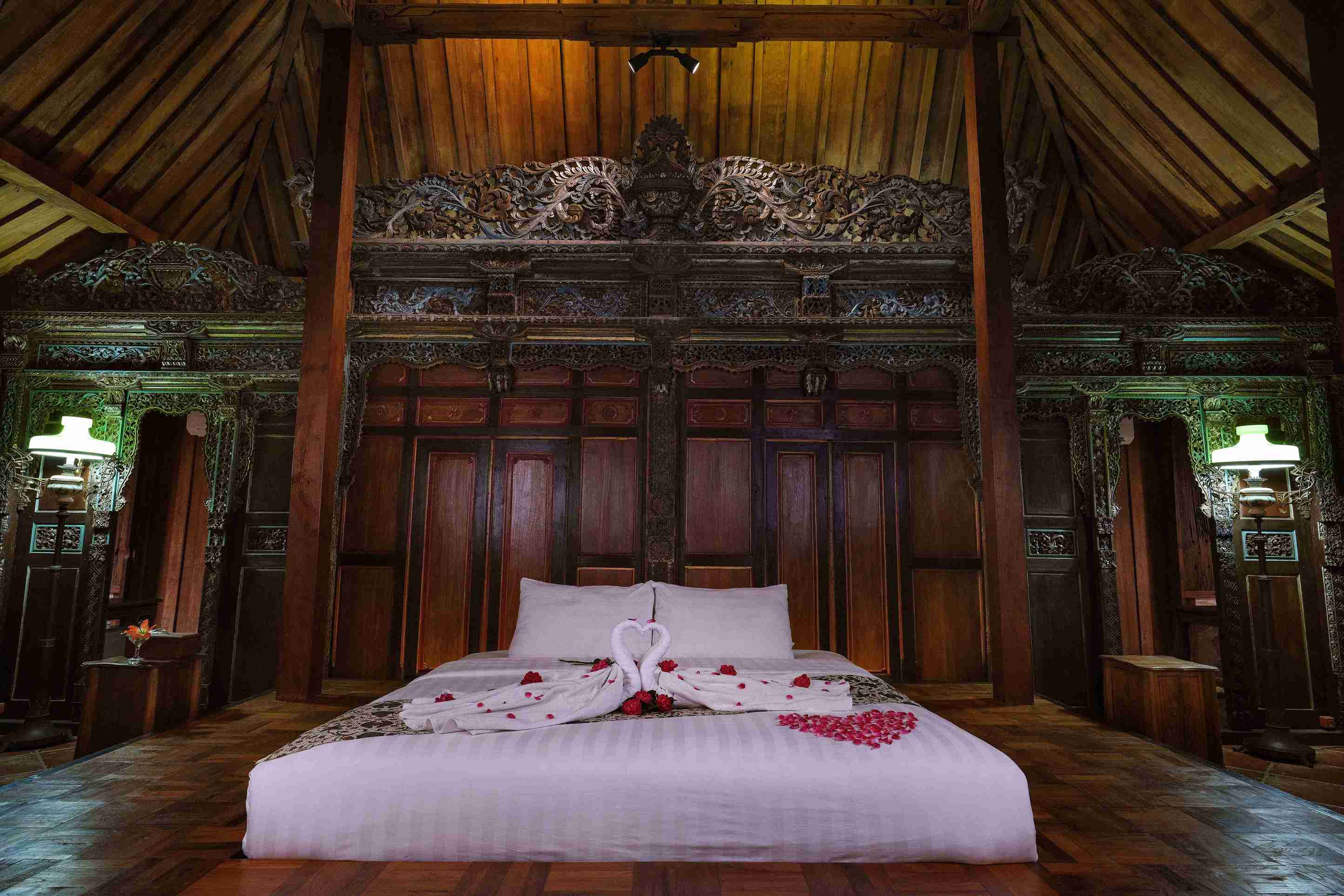 Narendra Premier Room